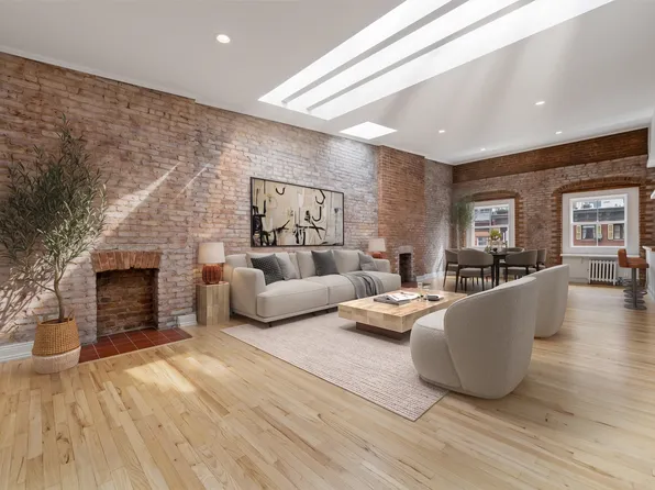 318 West 14th Street image 1 of 14