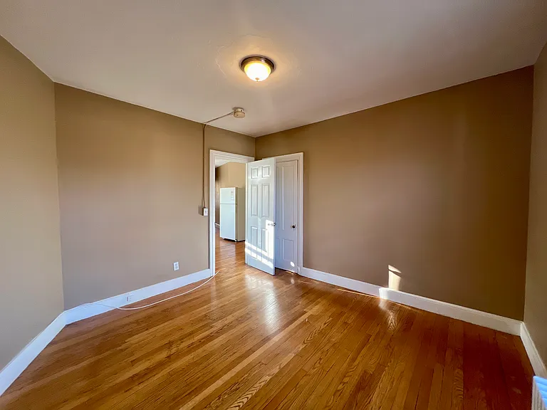 836 Main St #3L — Photo 11