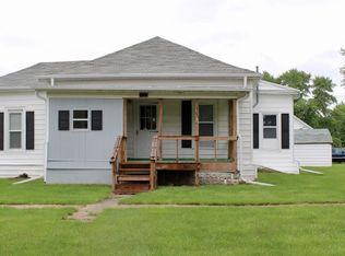 307 Oregon St, Lewis, IA 51544