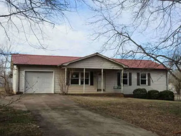 2143 Rover St, Newton, NC 28658