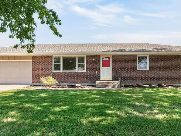 3411 SE Shawano Dr, Berryton, KS 66409
