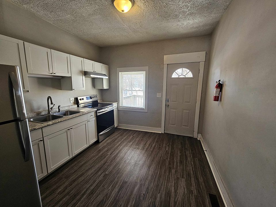 1st image of 163 Grove Ave