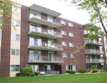 1st image of 5300 Walnut Ave APT 9C