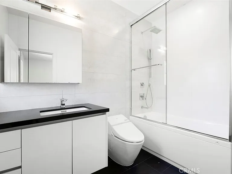 19 Garnet — Photo 18