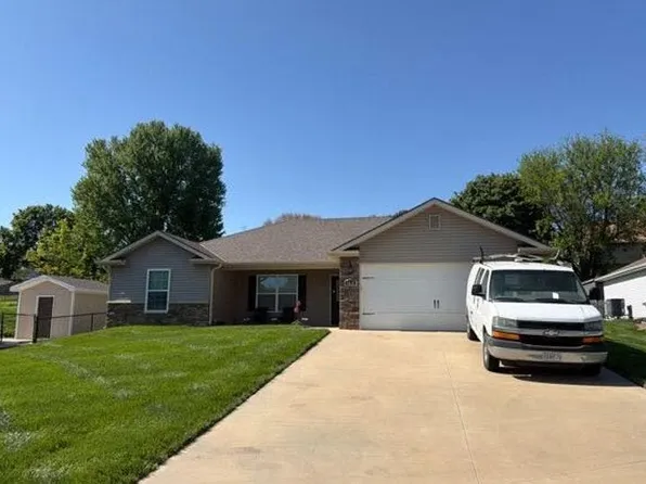 4516 Libby Ln, Saint Joseph, MO 64503