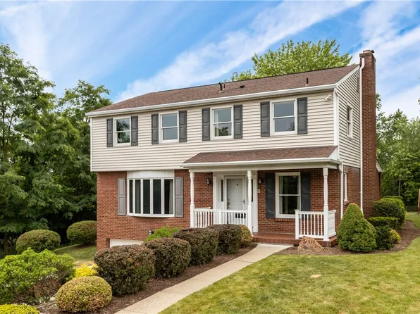 518 Sequoia Dr, Pittsburgh, PA 15236