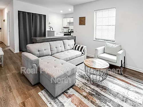 515 Lynch Ave NW #A-2 Photo 1
