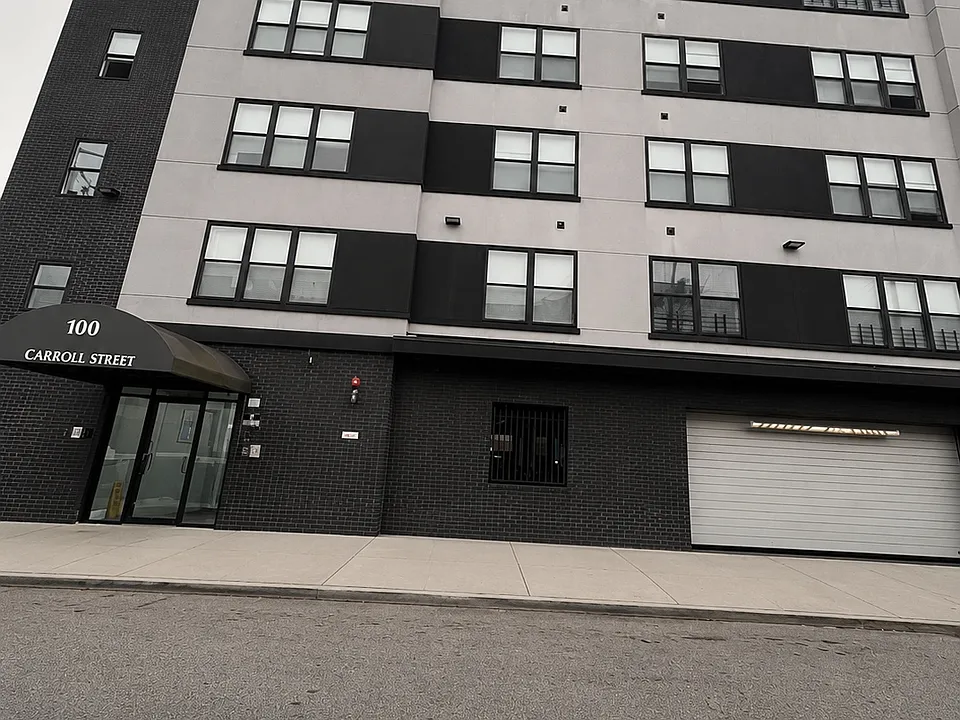 103-105 Carroll St #1