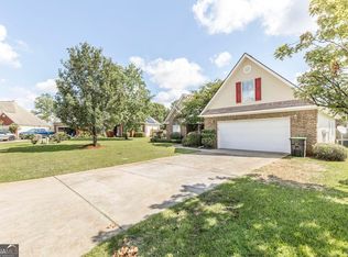 104 Finch Dr, Kathleen, GA 31047
