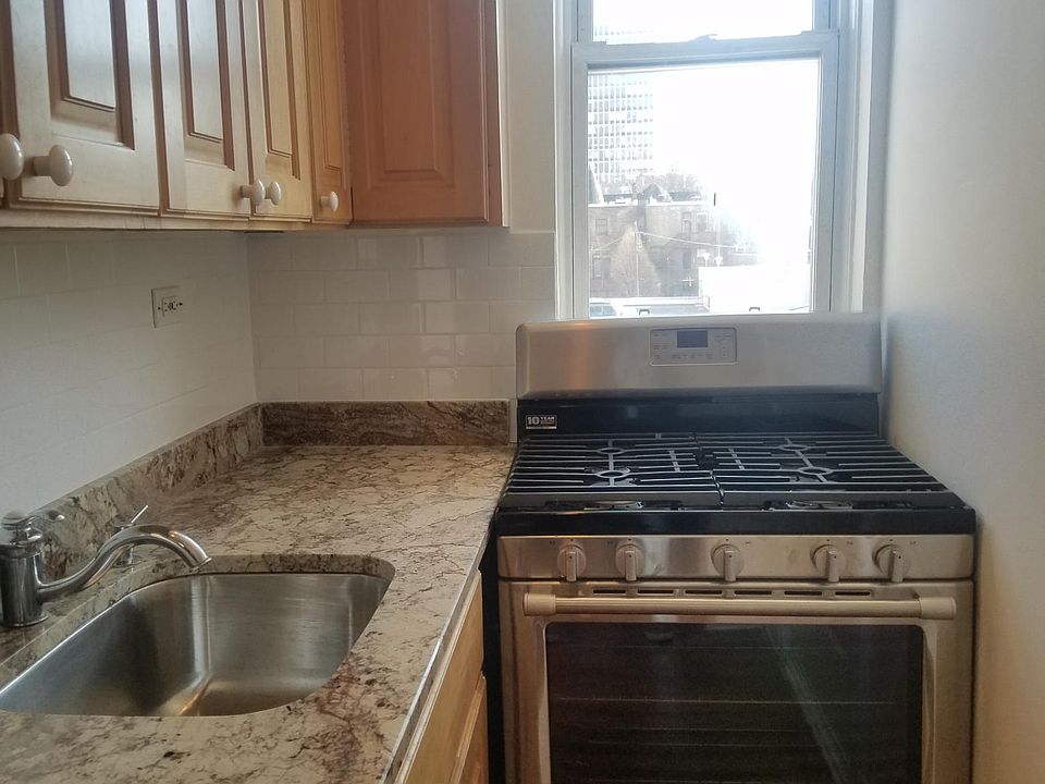 1st image of 509 W Deming Pl
