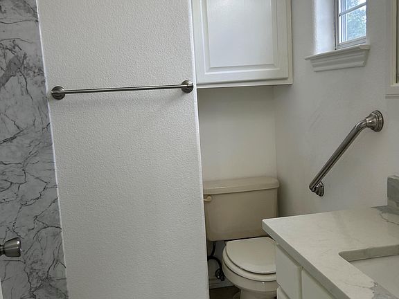 5th image of 1207 Ash Dr