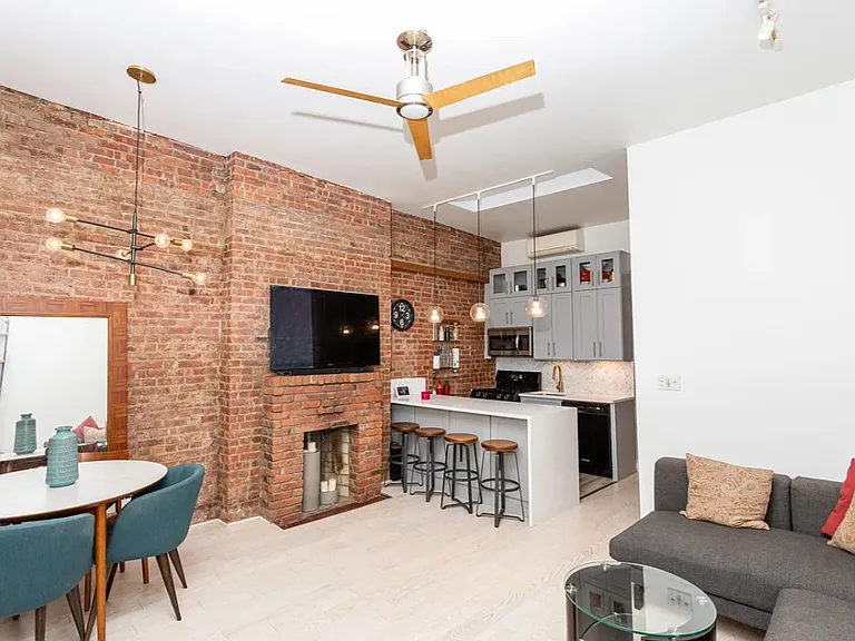 36 W 96th St #8 — Photo 3