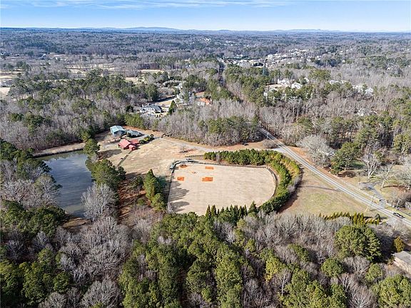 3rd image of 505 Batesville Rd