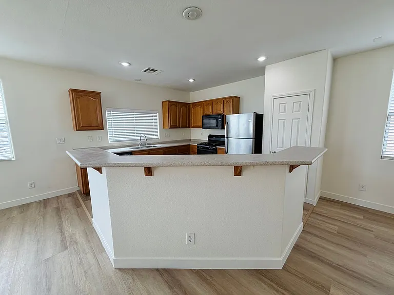 8688 Mesquite Hills St — Photo 7