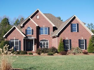 102 Wisteria Ln, Mooresville, NC 28117