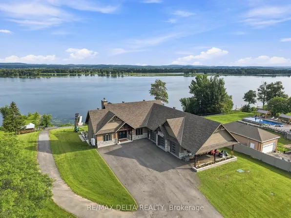 3815 Old Highway 17 Rd, Clarence Rockland, ON K4K 1W2