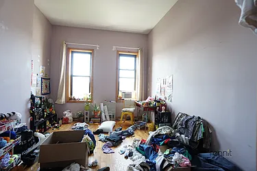 Rented by Rennit Inc.