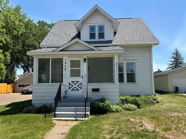 1820 Main Street, Bloomer, WI 54724