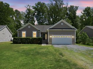 188 Nicholson Dr, Colonial Beach, VA 22443