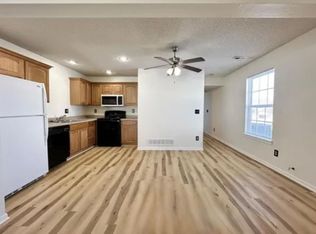 710 SW Shadow Glen Dr, Blue Springs, MO 64015