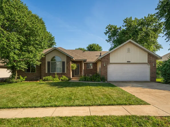 5612 W Lombard Street, Springfield, MO 65802