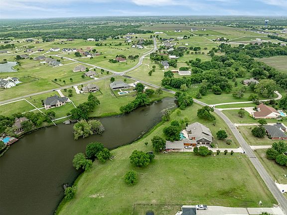 4th image of 23 Cypress Point Dr