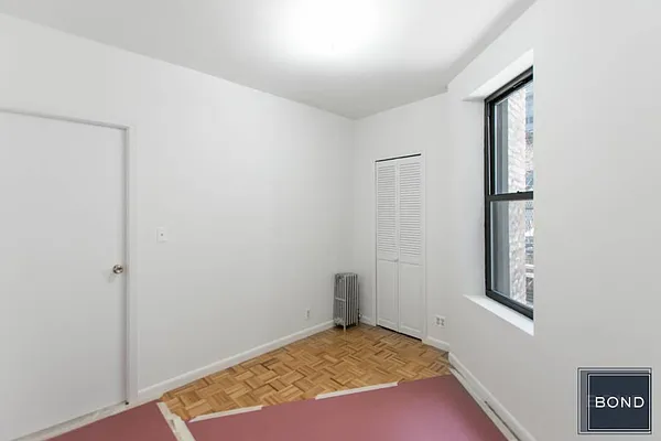 Rented by Bond New York | media 38