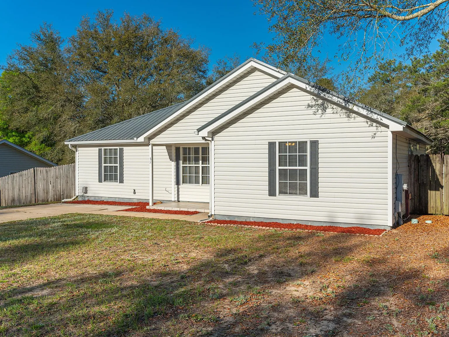 3 bed, 1472 sqft, $1,500 — Photo 3
