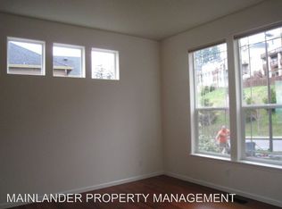 11010 SE Lenore St, Happy Valley, OR 97086