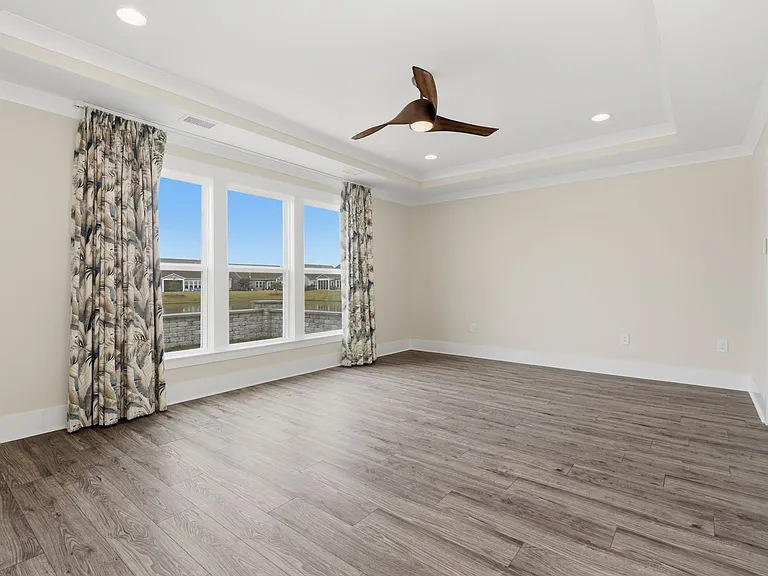 7129 Spoleto Dr — Photo 25