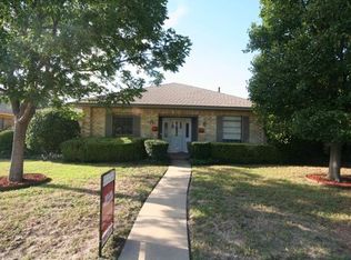 417 Pebblecreek Dr, Garland, TX 75040