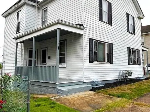 216 Jacquette St #B, Bridgeport, OH 43912