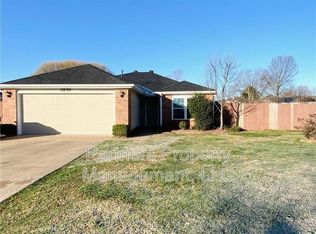 2830 Riverside St, Springdale, AR 72764