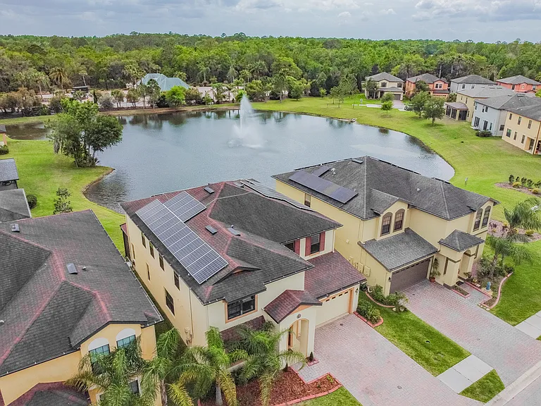 11027 Tahiti Isle Ln — Photo 65
