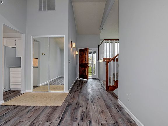 4th image of 2804 NE 153rd Cir