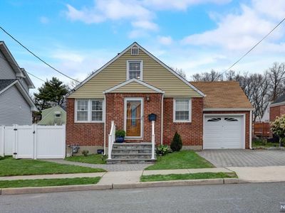 225 Coolidge Ave, Hasbrouck Heights, NJ, 07604
