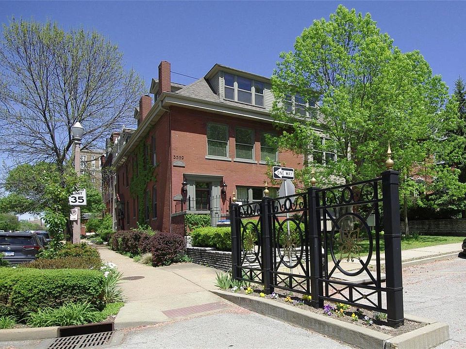 1st image of 3557 Halliday Ave #202