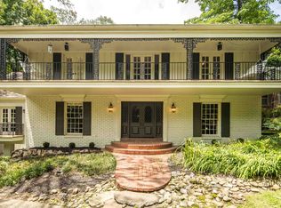 1515 W Crestwood Dr, Memphis, TN 38119