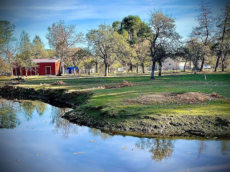 1 Pond and the Barn