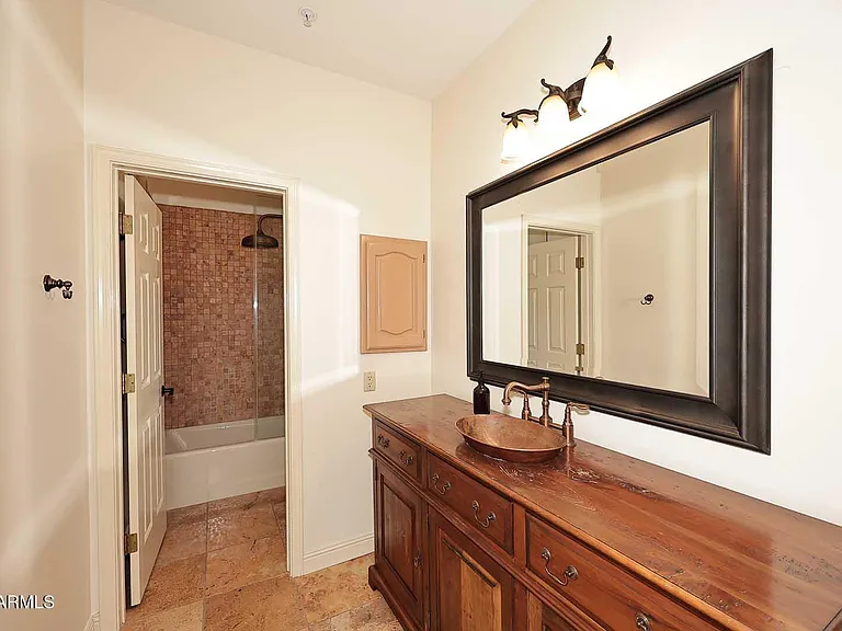 8100 E Camelback Rd #39 — Photo 24