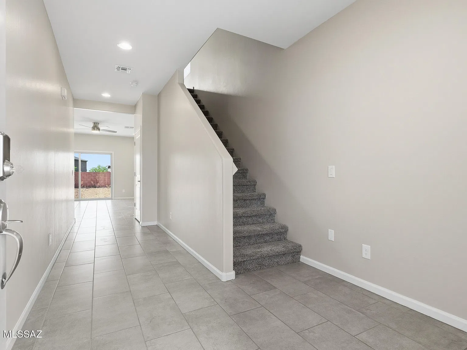 4 bed, 3.0 bath, 2220 sqft, $2,500 — Photo 3