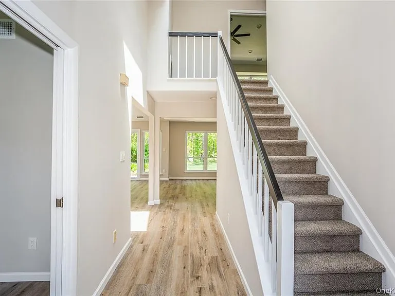 9 N McConnell Ave — Photo 2