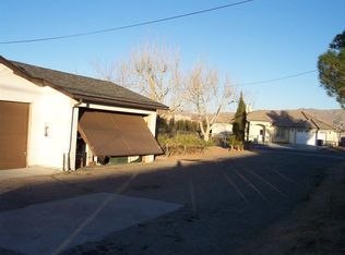 13508 Algonquin Rd, Apple Valley, CA 92308