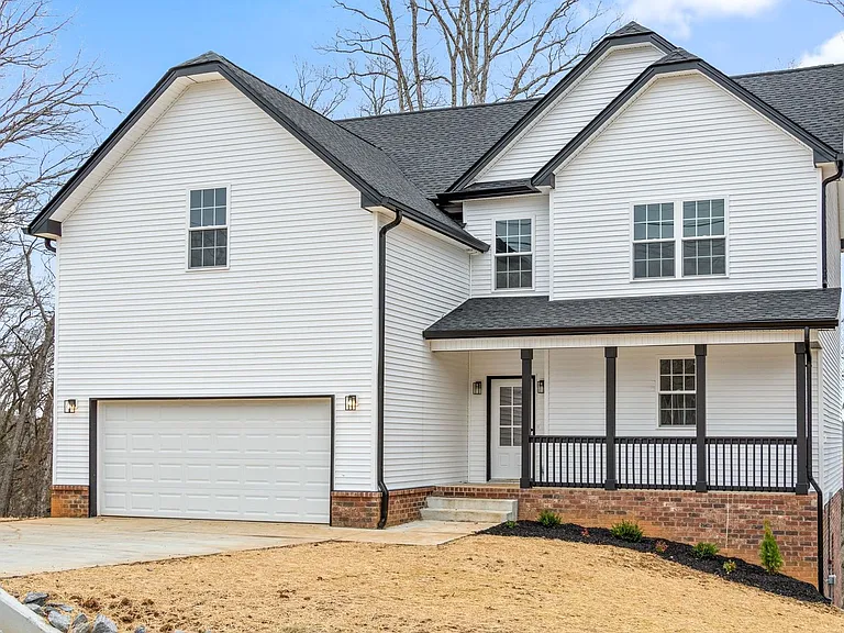 2129 Powell Rd — Photo 3