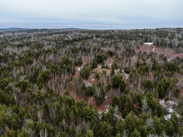M4L7-5a Woodbury Way, Burlington, ME 04417