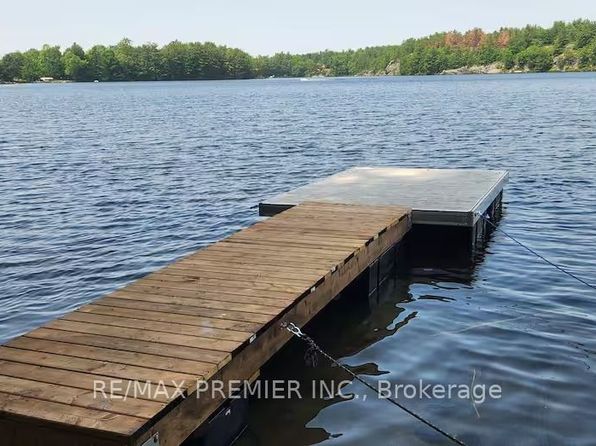 570 Phillip St E, Gravenhurst, ON P1P 1M3