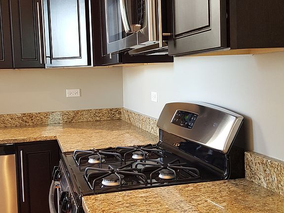 5th image of 1831 N Kimball Ave APT 3