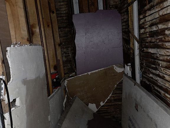 2nd image of 6550 S Union Ave