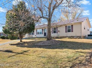 5717 Mondale Rd, Knoxville, TN 37912