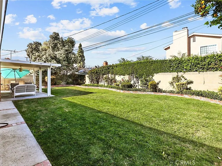 5251 Anthony Ave — Photo 42